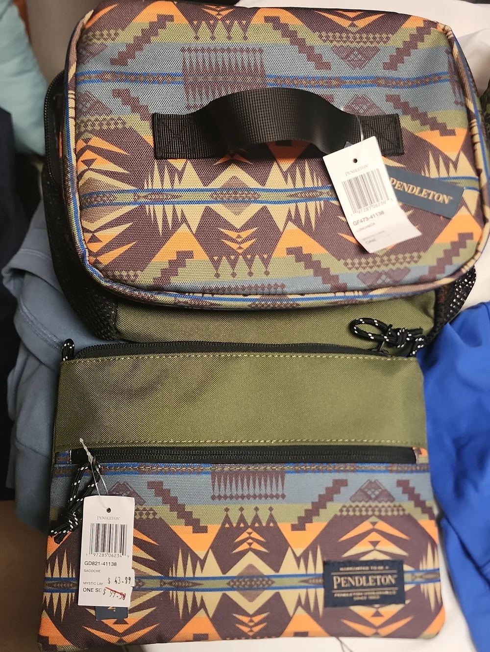 Pendleton Olive & Aztec-Pattern Messenger Crossbody Bag And Lunch Bag